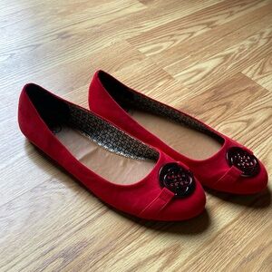 Daisy Fuentes, red suede flats. Size W 9.5